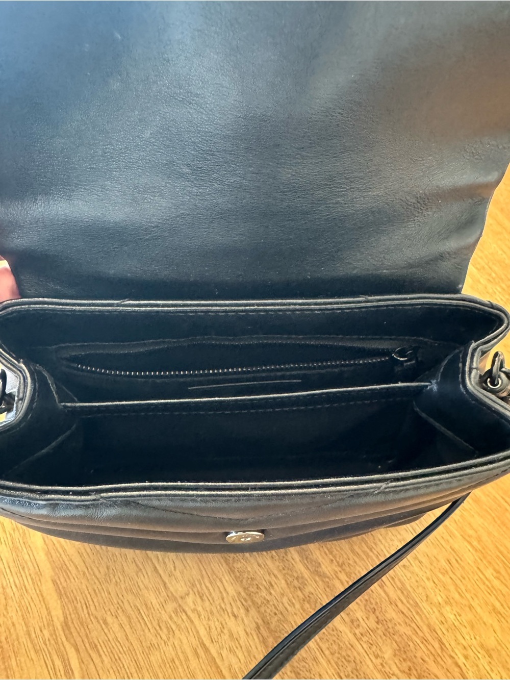 Saint Laurent Toy Loulou Crossbody Bag - Picture 6 of 12